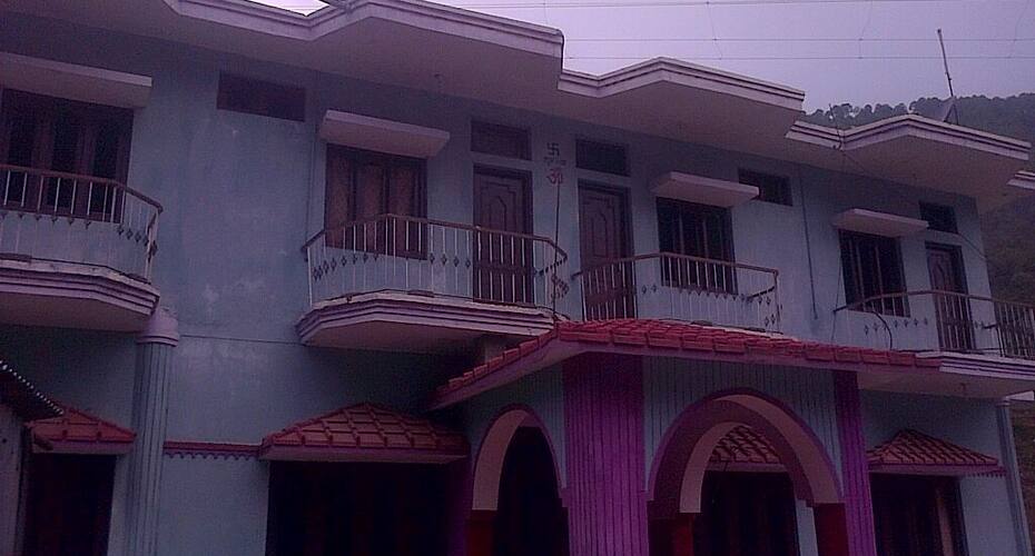 Hotel Urvashi, Baran 1